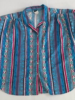 Tapestry Woman's Size 22 Blouse Short Sleeve Button Up Top Aztec Print